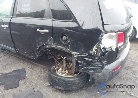 2011 Kia Sorento Lx from USA, damaged, VIN 5XYKT3A14BG096124